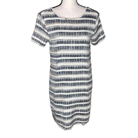 Zara
Basic Cream and Black Tweed Fringed Shift Dress - Picture 1 of 14